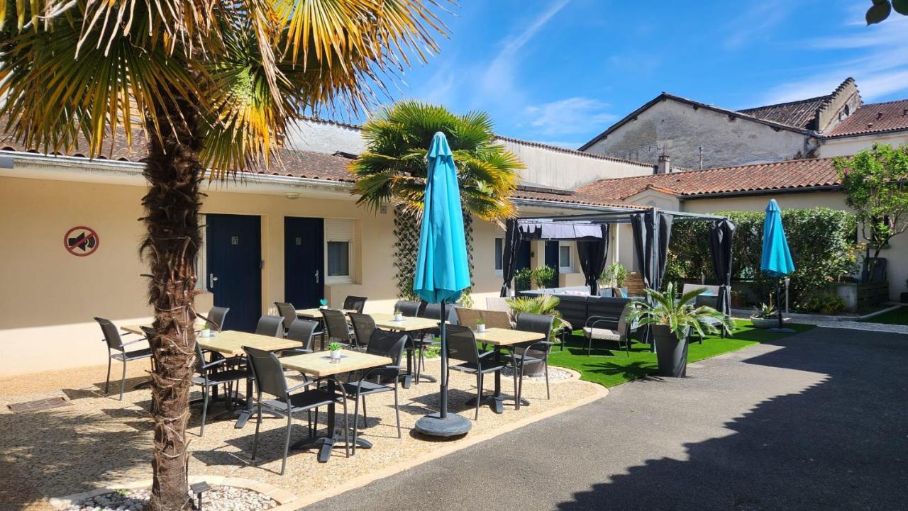 Cit'Hotel Le Cheval Blanc Cognac Centre Екстериор снимка