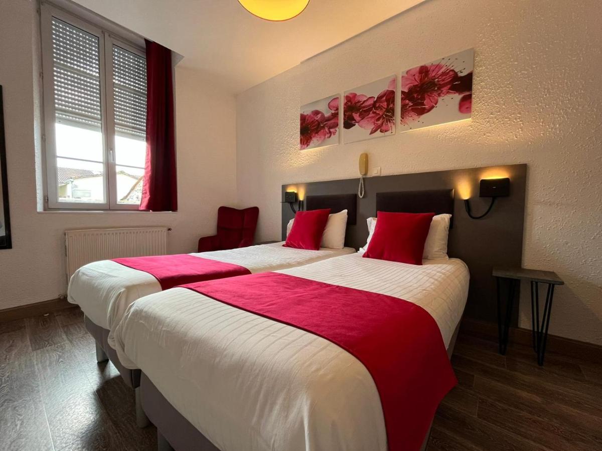 Cit'Hotel Le Cheval Blanc Cognac Centre Екстериор снимка