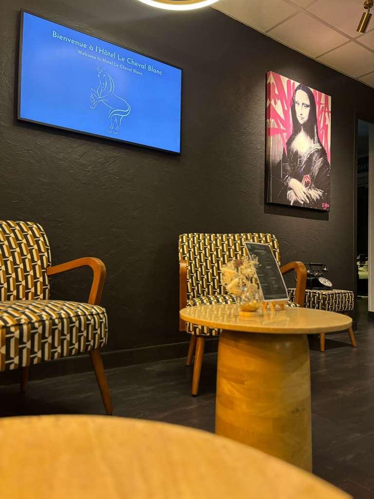 Cit'Hotel Le Cheval Blanc Cognac Centre Ресторант снимка